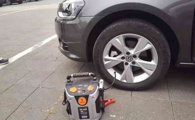 宁县汽车搭电案例